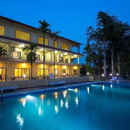 Hotel Rainforest Саураха Экстерьер фото
